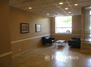 405 E Oakwood Blvd, Chicago, IL 60653