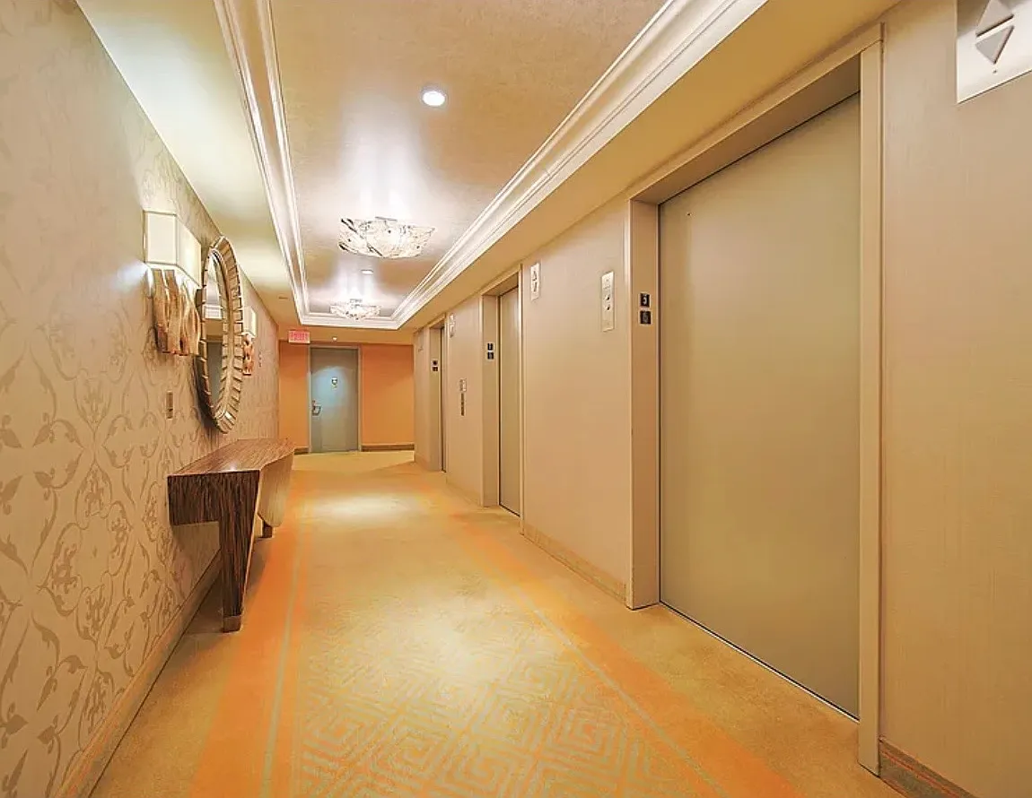2 bed, 1425 sqft, $4,300 — Photo 2