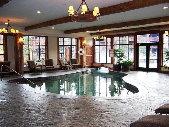 4th image of 7 Whiteface Inn Ln #308-2