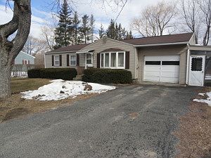 2nd image of 35 Judith Dr