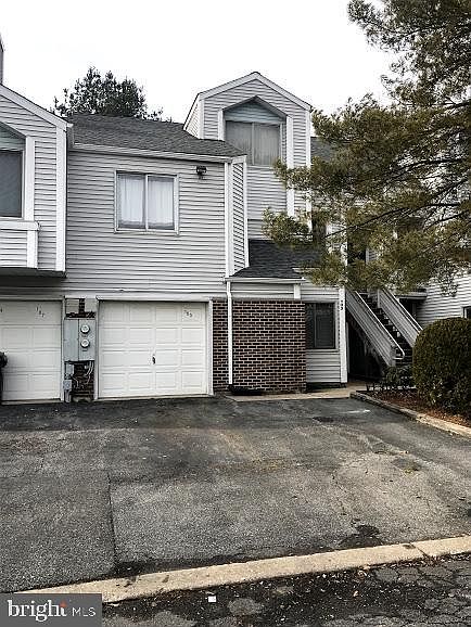 1st image of 103 Madeline Ct