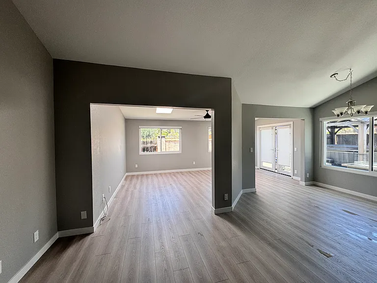 1770 Solana Gln — Photo 23