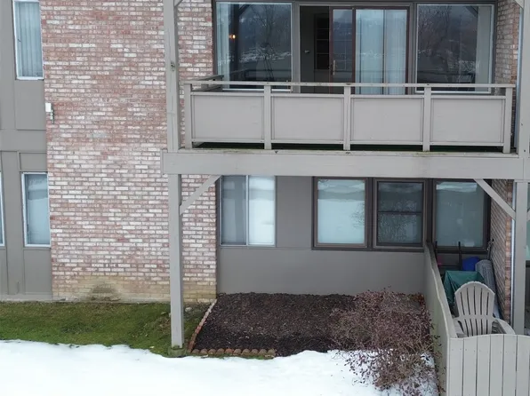 201 Evergreen St APT 2-2B, Vestal, NY 13850