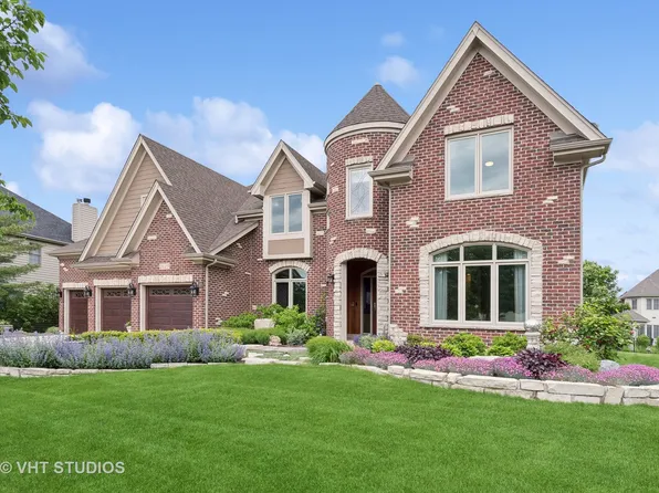 2123 Sutton Dr, South Elgin, IL 60177