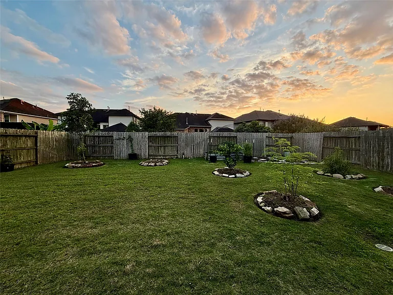 5102 Ava Meadows Ln — Photo 17