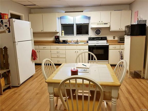 5th image of 710 Hurley Park Dr