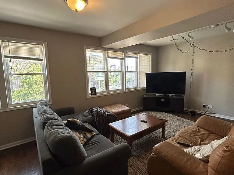 1505 W Huron St #2 — Photo 5