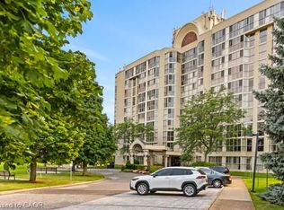 162 Martindale Rd #801, Saint Catharines, ON L2S3S4