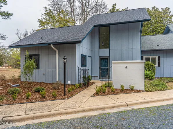 6 Foxhill Circle, Foxfire Village, NC 27281