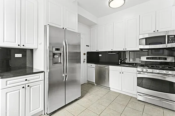 Sold by Corcoran | media 8