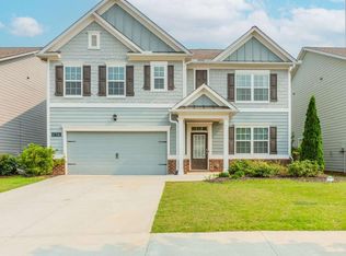 6706 Moondancer Ct, Flowery Branch, GA 30542