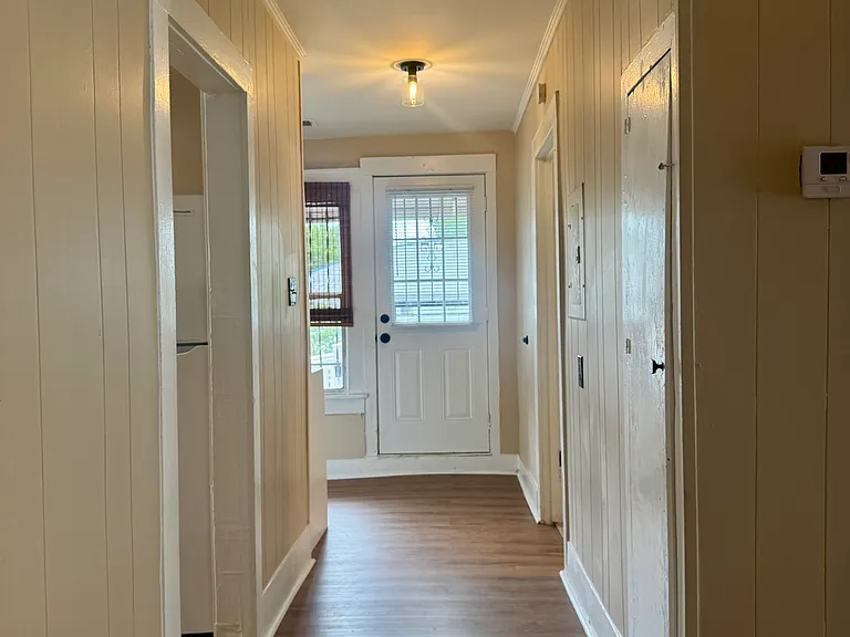 2020 Linden Ave — Photo 14