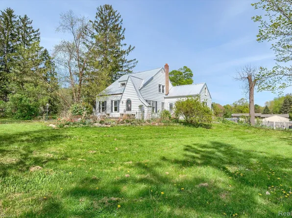 164 Myers Rd, Lapeer, MI 48446