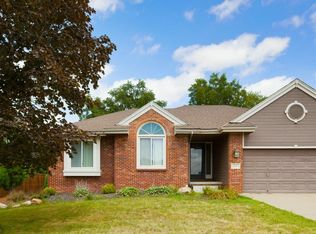 2118 Franklin Dr, Papillion, NE 68133