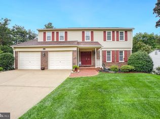 5205 Dunleigh Dr, Burke, VA 22015
