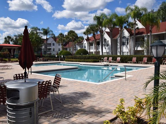 3rd image of 11594 Westwood Blvd APT 1624