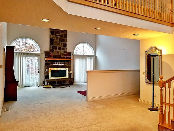 5th image of 27967 S Lakeview Dr