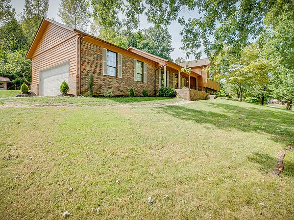3rd image of 3116 Winesap Rd