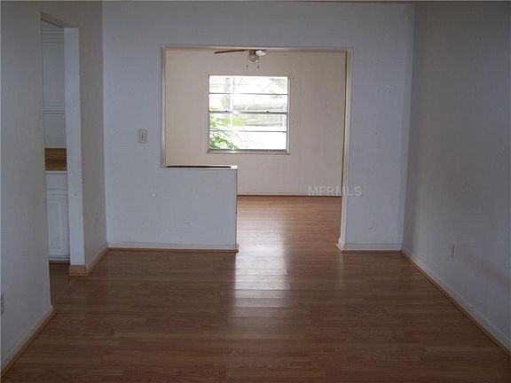 4th image of 1529 Urbana Ave