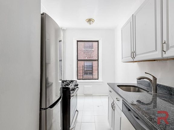 5th image of 4791 Broadway Frnt 4