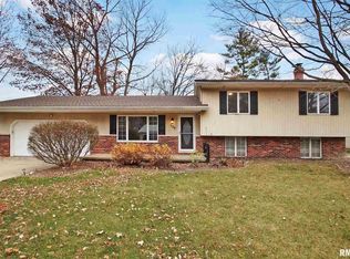 127 Tamarack Ave, Morton, IL 61550