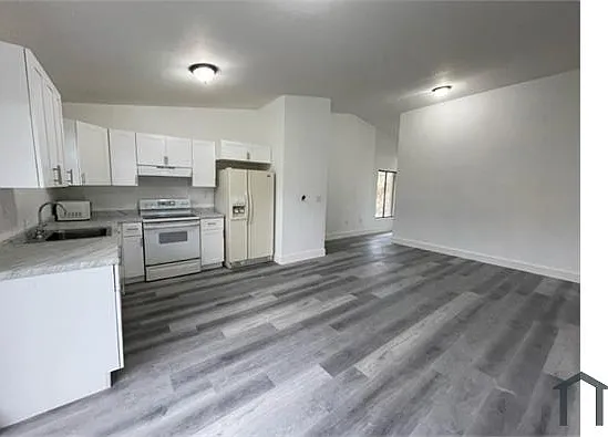 28393 SW 140th Pl — Photo 2