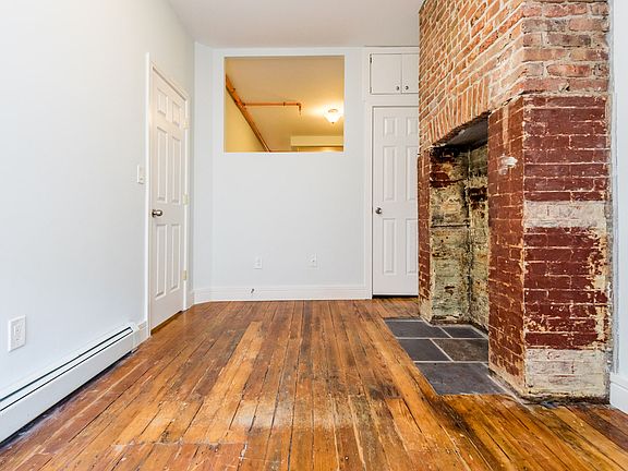2nd image of 134 Jefferson St #2C