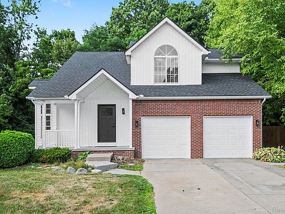 2nd image of 4429 Meadowlane Ct