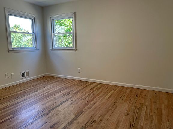 3rd image of 627 Klondike Ave #1A