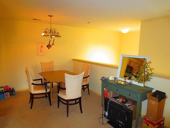 3rd image of 1128 Addington Ln #118
