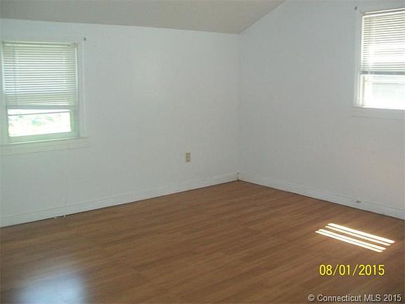 5th image of 8 Geissler Dr