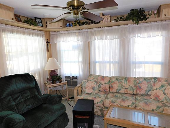 3rd image of 45 Tarpon Dr