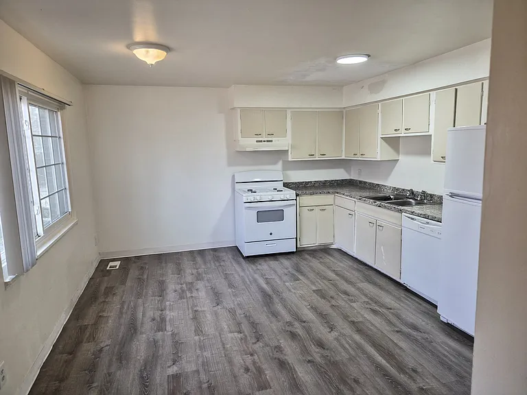 1001 Vincent Ct #1001 — Photo 5