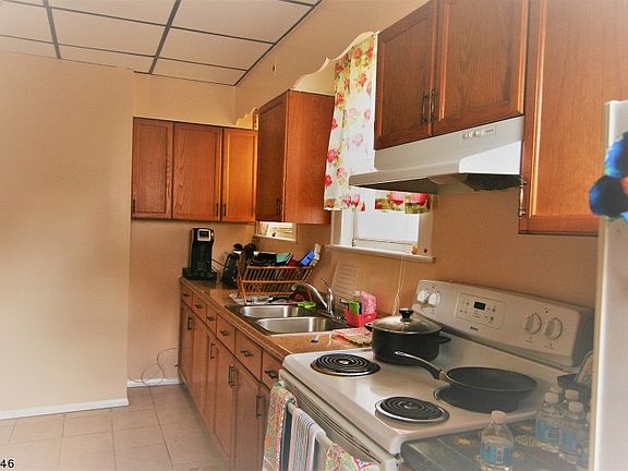 5th image of 15 Washington St