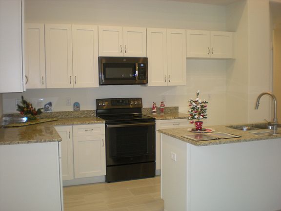 4th image of 169 Sunrise Cove Cir