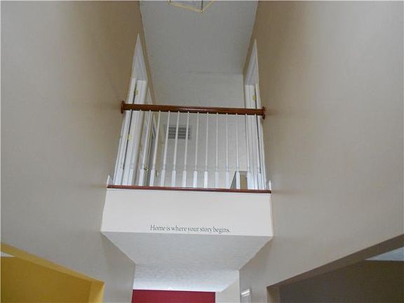 4th image of 103 Sundance Way
