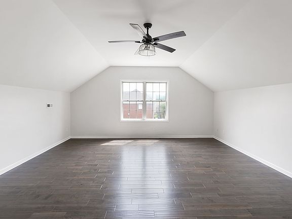 3rd image of 8001 Anna Ct