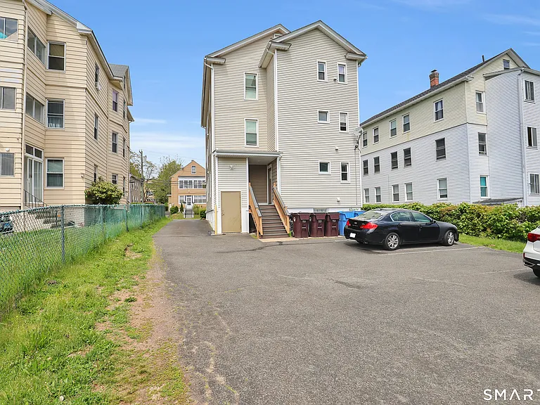 50 Clinton St #1 — Photo 17