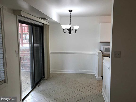3rd image of 6433 Richmond Hwy APT 104