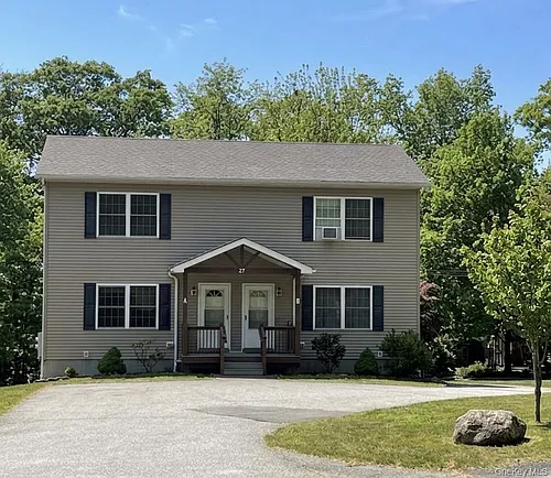 27 Hemlock St #A Photo 1