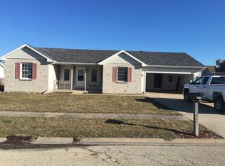 1423 Truman Dr, Bradley, IL 60915