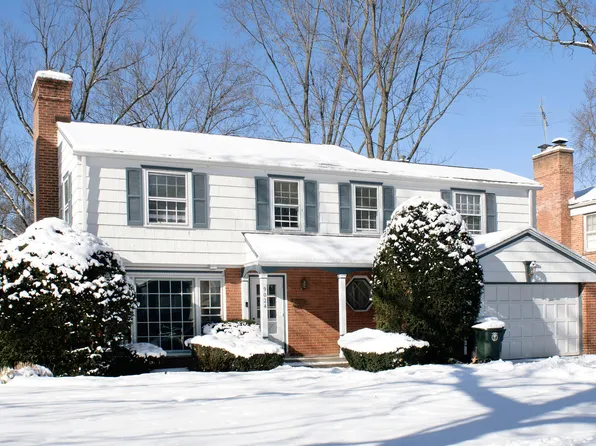 9024 Karlov Ave, Skokie, IL 60076