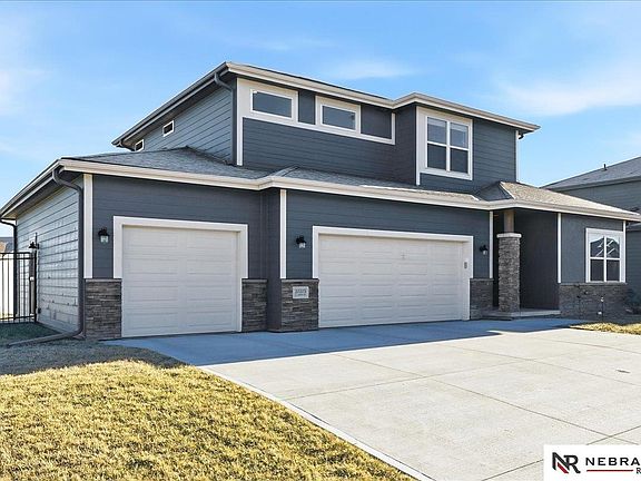 5th image of 10205 S 109th St