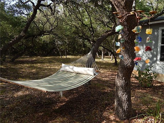 5th image of 650 Wimberley Oaks Dr