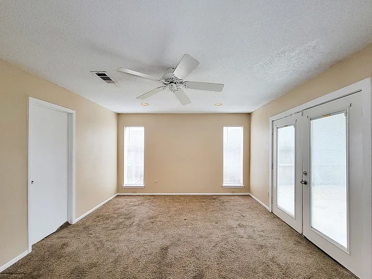 2710 Quail Creek Dr — Photo 35