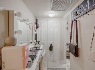 587 El Placer Rd APT 3, Palm Springs, CA 92264