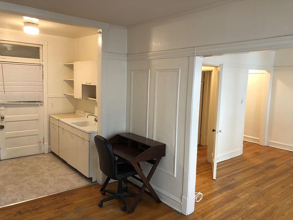 1st image of 634 W Arlington Pl APT 26