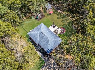 3 Emily Ct, Hampton Bays, NY 11946