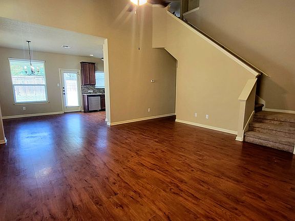 2nd image of 268 Oak Creek Way