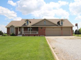 15201 Breezy Ln, Colwich, KS 67030